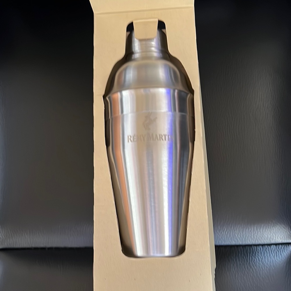 New Remy Martin Shakers